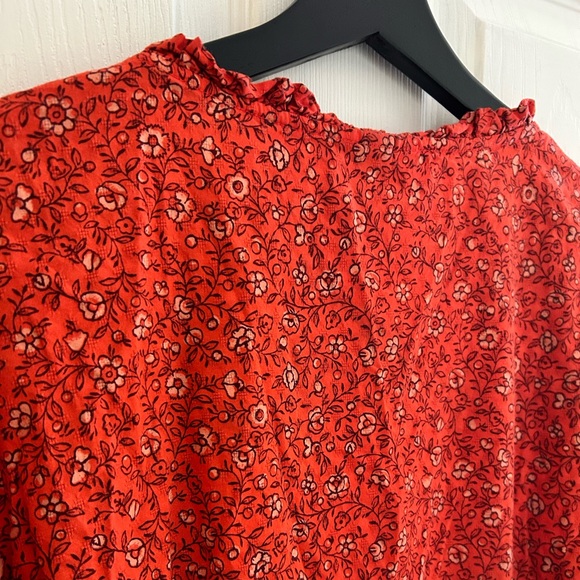 Universal Thread Red/Orange Floral Wrap shirt Size Large - Picture 5 of 8